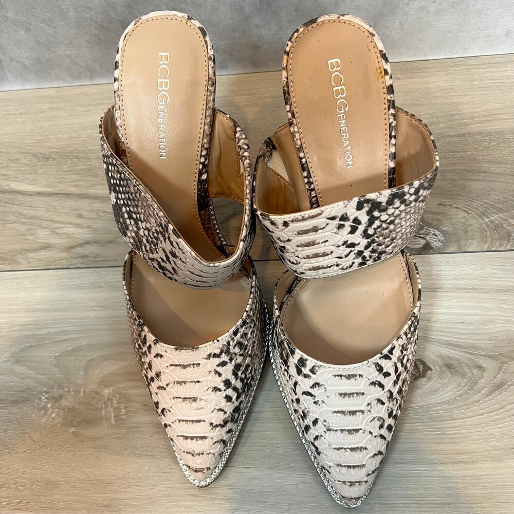 Women's BCBG Snake Skin Mule Size Size 8 - Picture 4 of 8